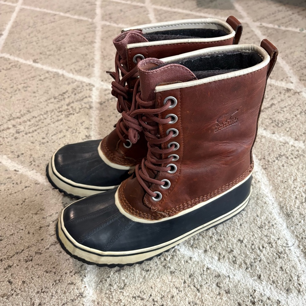 Sorel 7.5  Womens 1964 Waterproof Snow Boots